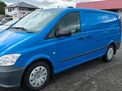 Blau Gebraucht 2011 Mercedes Vito Van / Kleinbus | 9.000 € (Fairer Preis)