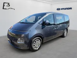 Grau Gebraucht 2024 Hyundai Staria Trend Van | 44.990 € (Etwas zu teuer)