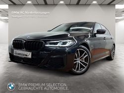 Schwarz Gebraucht 2022 BMW 545e M Sport Limousine | 41.870 € (Fairer Preis)
