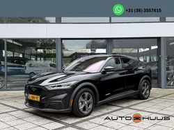 Schwarz Gebraucht 2021 Ford Mustang Mach-E S SUV | 20.800 € (Etwas zu teuer)