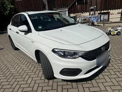 Weiß Gebraucht 2016 Fiat Tipo Limousine | 8.499 € (Fairer Preis)