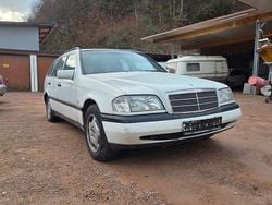 Weiß Gebraucht 1997 Mercedes C250 Limousine | 2.098 € (Superpreis)