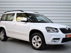 Weiß Gebraucht 2014 Skoda Yeti Active SUV | 11.990 € (Teuer)