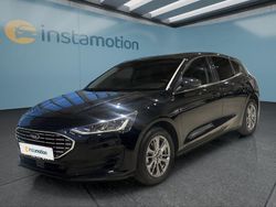 Schwarz Gebraucht 2022 Ford Focus Titanium Limousine | 19.499 € (Fairer Preis)