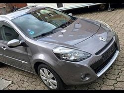 Braun Gebraucht 2011 Renault Clio GrandTour Kombi | 3.990 € (Fairer Preis)