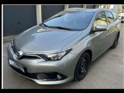 Gebraucht 2016 Toyota Auris Limousine | 8.500 € (Fairer Preis)