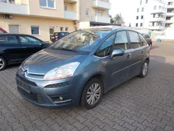 Grau Gebraucht 2011 Citroën C4 Picasso Tendance Van / Kleinbus | 2.799 € (Guter Preis)