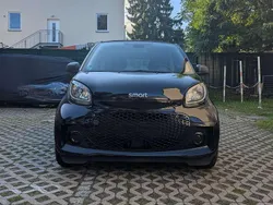 Schwarz Gebraucht 2021 Smart ForTwo Electric Drive Coupé | 8.900 € (Guter Preis)