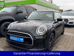 Schwarz Gebraucht 2023 Mini Cooper Essential Kleinwagen | 21.000 € (Guter Preis)