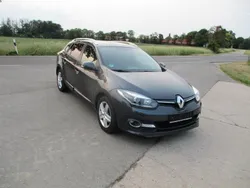 Grau Gebraucht 2014 Renault Mégane GrandTour Bose Edition Kombi | 5.850 € (Fairer Preis)