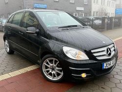 Schwarz Gebraucht 2008 Mercedes B180 Van / Kleinbus | 6.999 € (Fairer Preis)