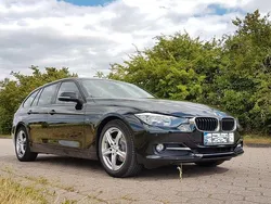 Schwarz Gebraucht 2013 BMW 318 Sport Line Kombi | 8.950 € (Fairer Preis)