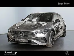Grau Gebraucht 2024 Mercedes CLA250e Shooting Brake AMG Kombi | 37.470 € (Fairer Preis)
