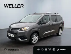 Grau Gebraucht 2021 Toyota Proace Verso City Kombi | 25.480 € (Etwas zu teuer)