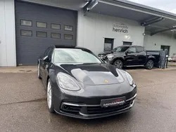Grau Gebraucht 2018 Porsche Panamera Sport Turismo Limousine | 59.950 € (Superpreis)