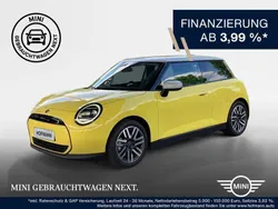 Sunny side yellow Neu 2024 Mini Cooper SE Classic Kleinwagen | 34.823 €