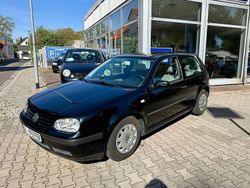 Schwarz Gebraucht 2000 VW Golf IV S Limousine | 3.690 € (Teuer)