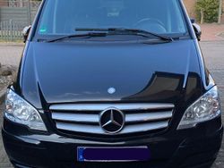 Schwarz Gebraucht 2011 Mercedes Viano Edition Van / Kleinbus | 16.900 € (Fairer Preis)