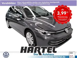 Delfingrau (grey), metallic Gebraucht 2024 VW Golf VIII Style Limousine | 31.500 € (Etwas zu teuer)
