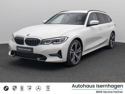 Alpinweiss uni300schwarz Gebraucht 2022 BMW 330 Sport Line Limousine | 33.499 € (Guter Preis)