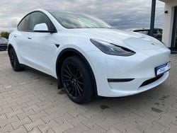 Weiß Gebraucht 2022 Tesla Model Y SUV | 32.999 € (Guter Preis)