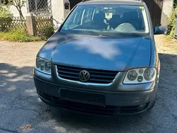 Grau Gebraucht 2004 VW Touran Van / Kleinbus | 1.190 € (Guter Preis)