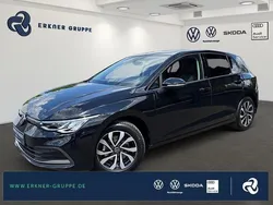 Deep black perleffekt Gebraucht 2023 VW Golf VIII Life Limousine | 25.899 € (Fairer Preis)
