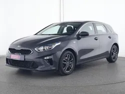 Grau Gebraucht 2021 Kia Ceed Vision Limousine | 17.424 € (Fairer Preis)