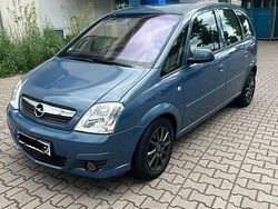 Blau Gebraucht 2006 Opel Meriva Van / Kleinbus | 1.350 € (Fairer Preis)