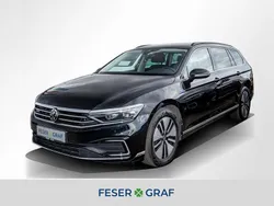 Deep black perleffekt Gebraucht 2022 VW Passat GTE Kombi | 26.420 € (Fairer Preis)