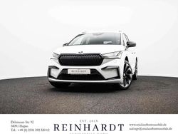 Moonweiss metallic Gebraucht 2021 Skoda Enyaq iV SportLine SUV | 33.305 € (Etwas zu teuer)