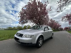 Silber Gebraucht 2003 Audi A4 Kombi | 1.800 € (Etwas zu teuer)