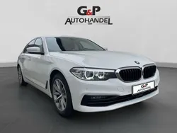 Weiß Gebraucht 2020 BMW 520 Sport Line Limousine | 27.999 € (Fairer Preis)