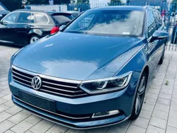 Blau Gebraucht 2016 VW Passat Highline Kombi | 11.990 € (Guter Preis)