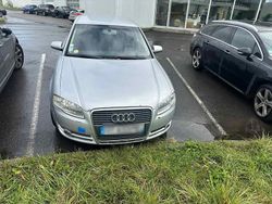 Grau Gebraucht 2008 Audi A4 Limousine | 2.400 € (Superpreis)