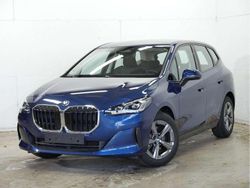 Blau Gebraucht 2025 BMW 220 Sport Line Van / Kleinbus | 30.980 € (Superpreis)