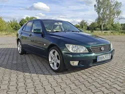 Grün Gebraucht 2001 Lexus IS200 Limousine | 4.850 € (Fairer Preis)