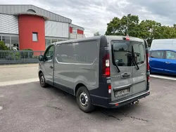 Silber Gebraucht 2017 Renault Trafic Komfort Van | 12.700 € (Etwas zu teuer)