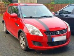 Rot Gebraucht 2014 Suzuki Swift Kleinwagen | 5.400 € (Guter Preis)