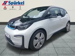 Capparisweiss mit akzent blau Gebraucht 2018 BMW i3 Comfort Edition Kleinwagen | 16.780 € (Fairer Preis)