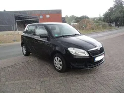 Schwarz Gebraucht 2013 Skoda Fabia Fresh Limousine | 2.750 € (Superpreis)