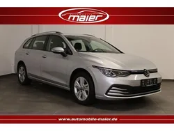 Silber Gebraucht 2021 VW Golf VIII Life Kombi | 15.300 €