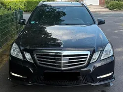 Schwarz Gebraucht 2013 Mercedes E300 AMG line Kombi | 10.299 € (Superpreis)