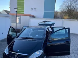 Schwarz Gebraucht 2005 Mercedes A150 Avantgarde Van / Kleinbus | 3.790 € (Etwas zu teuer)