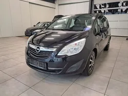Schwarz Gebraucht 2011 Opel Meriva Edition Van / Kleinbus | 2.390 € (Guter Preis)