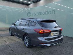 Grau Gebraucht 2023 Ford Focus ST-Line Kombi | 23.799 € (Fairer Preis)