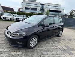 Schwarz Gebraucht 2015 VW Golf Sportsvan Comfortline Van / Kleinbus | 7.950 € (Guter Preis)