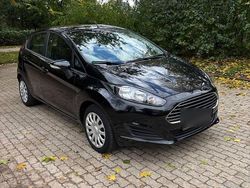 Schwarz Gebraucht 2014 Ford Fiesta Ambiente Kleinwagen | 6.200 € (Guter Preis)