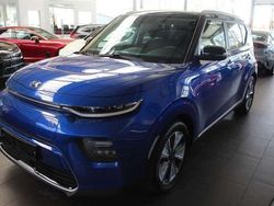 Blau metallic Gebraucht 2021 Kia Soul EV Vision SUV | 20.030 €