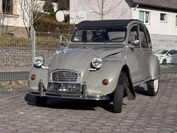 Grau Gebraucht 1986 Citroën 2CV Limousine | 11.299 €